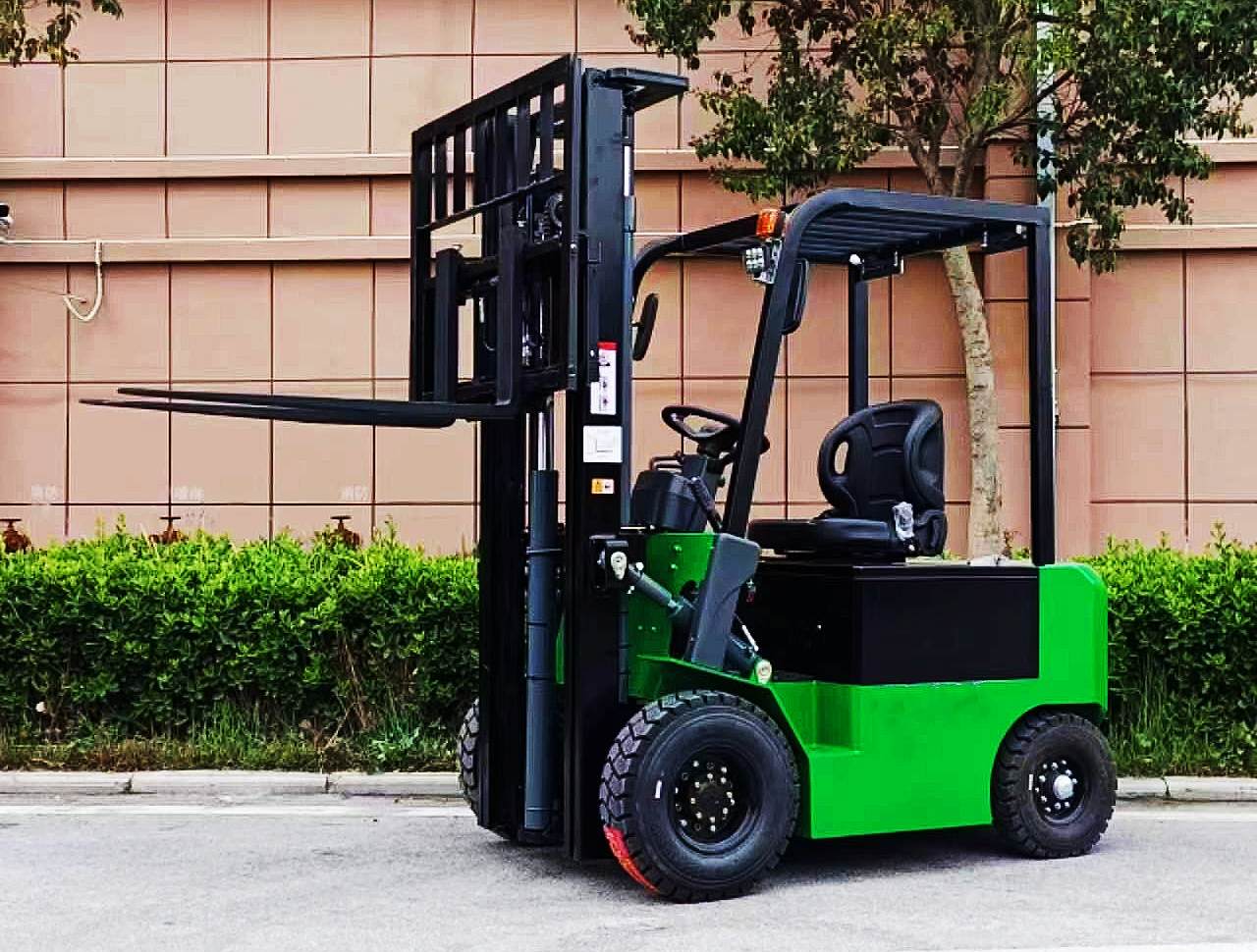 Electric forklift 